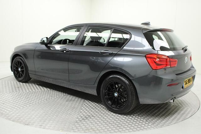 Occasion BMW 118 Executive 136 PK (100 kW) 2018 Grijs Hatchback