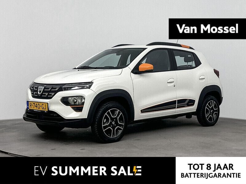 Wit Gebruikt 2022 Dacia Spring Comfort Plus Hatchback | € 11.430 (Eerlijke prijs) - Afbeelding 1/4