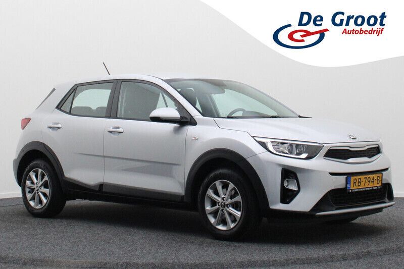 Grijs, metallic lak Gebruikt 2017 Kia Stonic SUV | € 13.950 (Eerlijke prijs) - Afbeelding 1/4