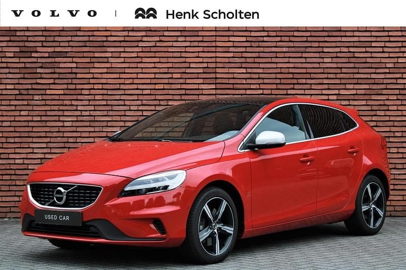 Occasion Volvo V40 153 PK (112 kW) 2020 Rood Hatchback