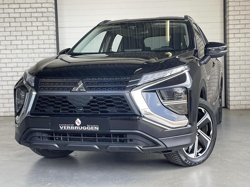 Zwart Occasion 2022 Mitsubishi Eclipse Cross Intense SUV | € 22.950 (Eerlijke prijs) - Afbeelding 1/4