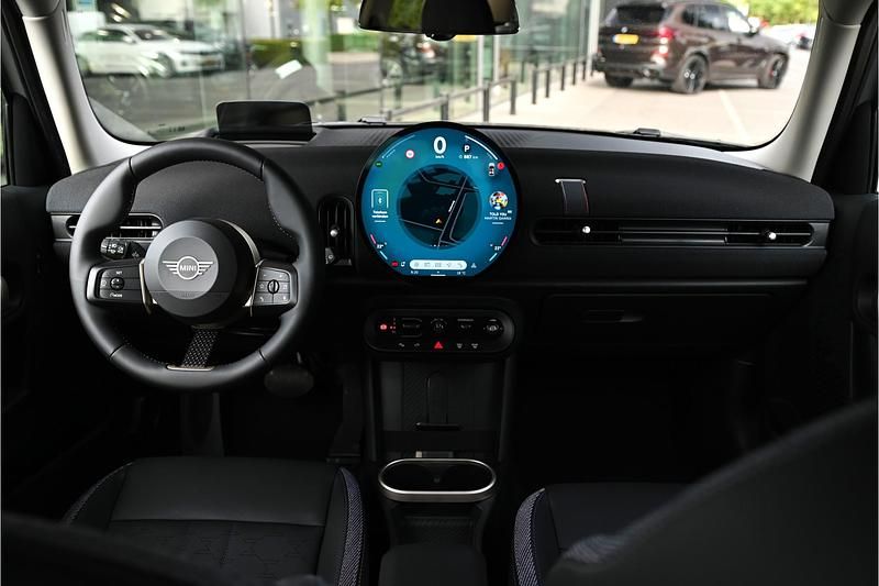 Occasion Mini Cooper Classic 156 PK (114 kW) 2025 Zilver Hatchback