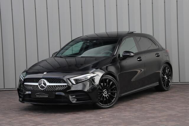 Zwart Gebruikt 2019 Mercedes A220 AMG Hatchback | € 25.950 (Goede deal) - Afbeelding 1/4