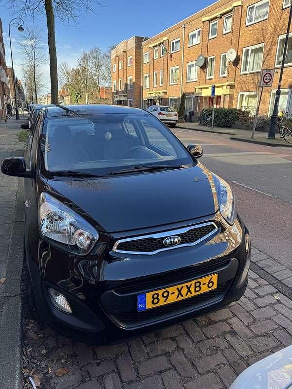 Zwart Gebruikt 2012 Kia Picanto Comfort Hatchback | € 6.500 (Eerlijke prijs) - Afbeelding 1/4