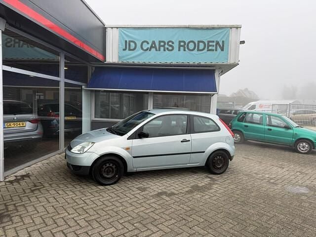Groen Gebruikt 2004 Ford Fiesta Ambiente Hatchback | € 445 (Super prijs) - Afbeelding 1/4