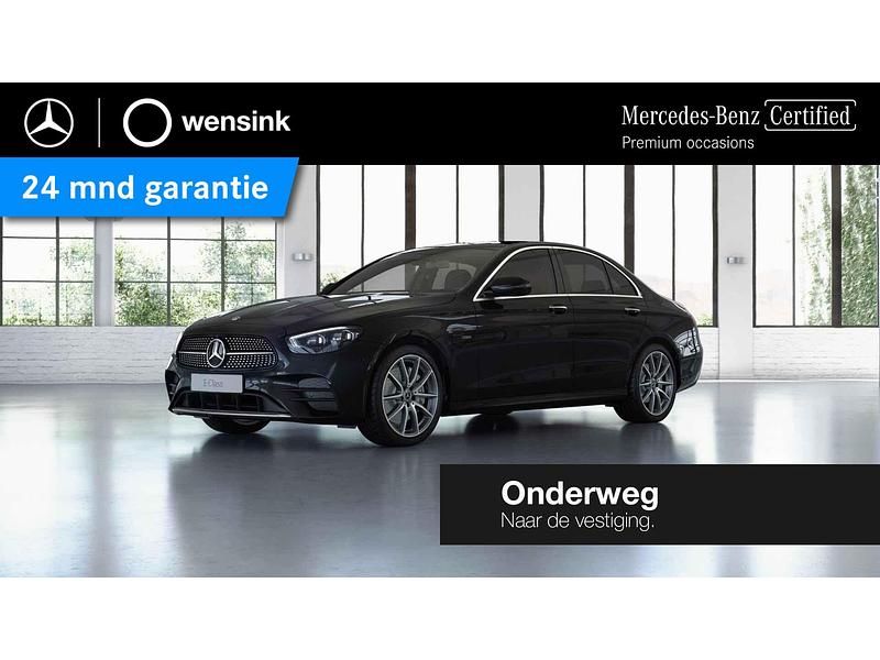 Zwart Gebruikt 2021 Mercedes E300 AMG line Sedan | € 43.850 (Eerlijke prijs) - Afbeelding 1/4
