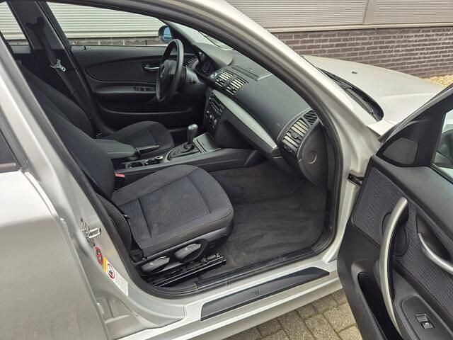 Occasion BMW 118 143 PK (105 kW) 2007 Grijs (metallic) Hatchback