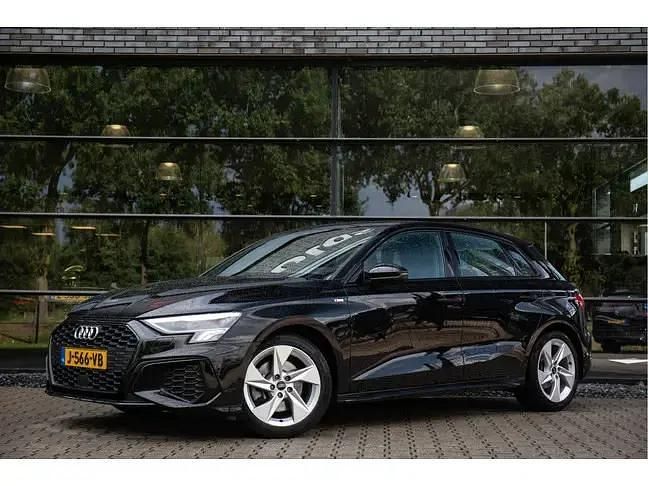 Occasion Audi A3 Sportback e-tron S-Line 150 PK (110 kW) 2020 Zwart Hatchback