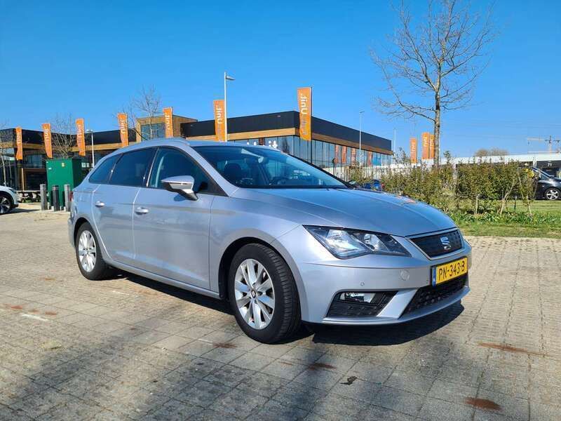 Zilver Gebruikt 2017 Seat Leon ST Stationwagen | € 14.750 (Eerlijke prijs) - Afbeelding 1/4
