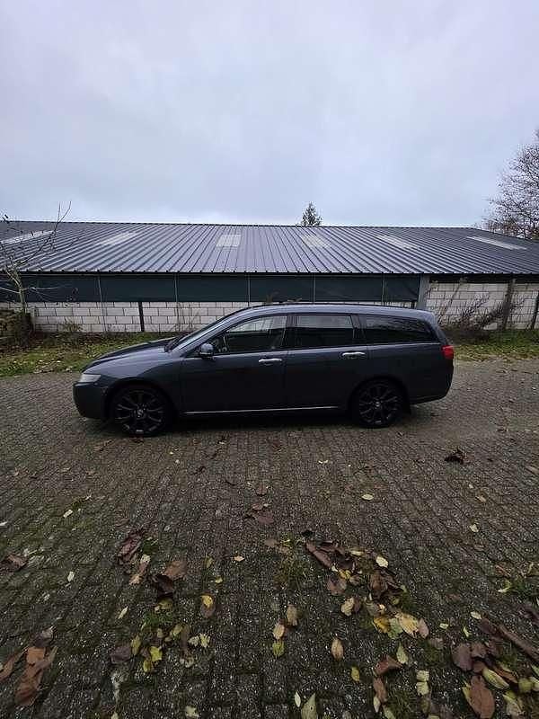 Occasion Honda Accord Executive 190 PK (139 kW) 2003 Grijs MPV