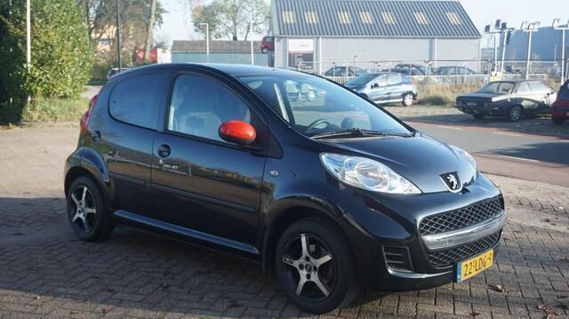 Occasion Peugeot 107 68 PK (50 kW) 2010 Zwart Hatchback