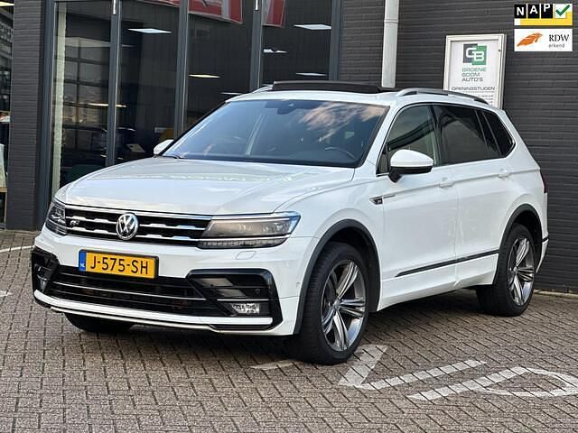 Wit Occasion 2020 VW Tiguan Allspace Highline SUV | € 21.995 (Super prijs) - Afbeelding 1/4