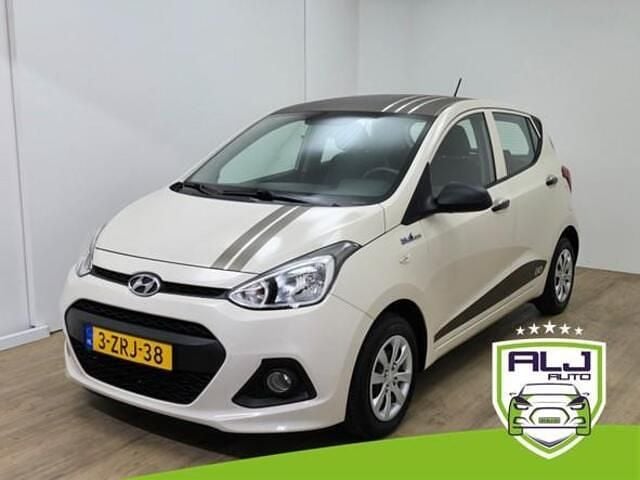 Hatchback Gebruikt 2016 Hyundai i10 Hatchback | € 6.992 (Eerlijke prijs) - Afbeelding 1/4