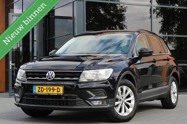 Zwart Gebruikt 2019 VW Tiguan SUV | € 17.950 (Super prijs) - Afbeelding 1/4