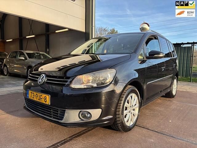 Zwart (metallic) Occasion 2011 VW Touran Highline MPV | € 5.500 (Eerlijke prijs) - Afbeelding 1/4