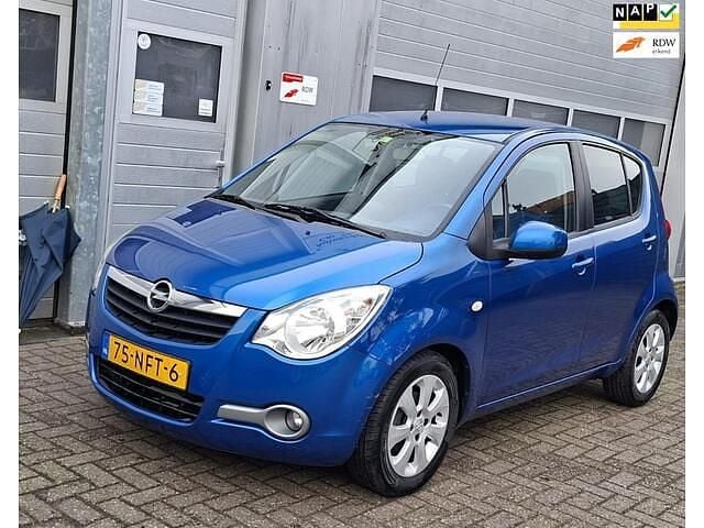 Blauw (metallic) Occasion 2010 Opel Agila Edition Hatchback | € 3.395 (Eerlijke prijs) - Afbeelding 1/4
