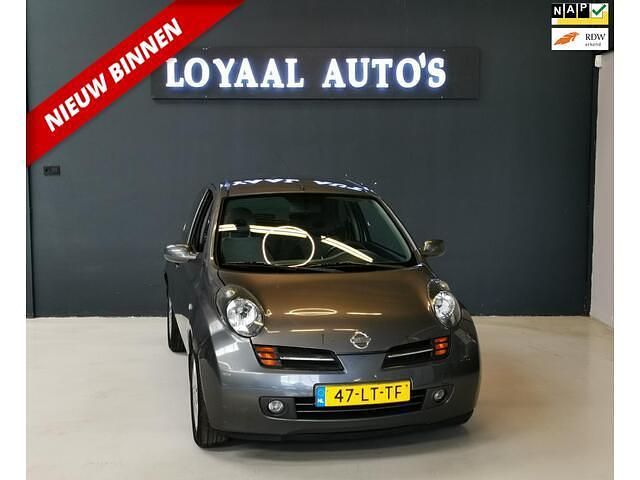 Grijs Gebruikt 2003 Nissan Micra Tekna Hatchback | € 1.499 (Eerlijke prijs) - Afbeelding 1/4