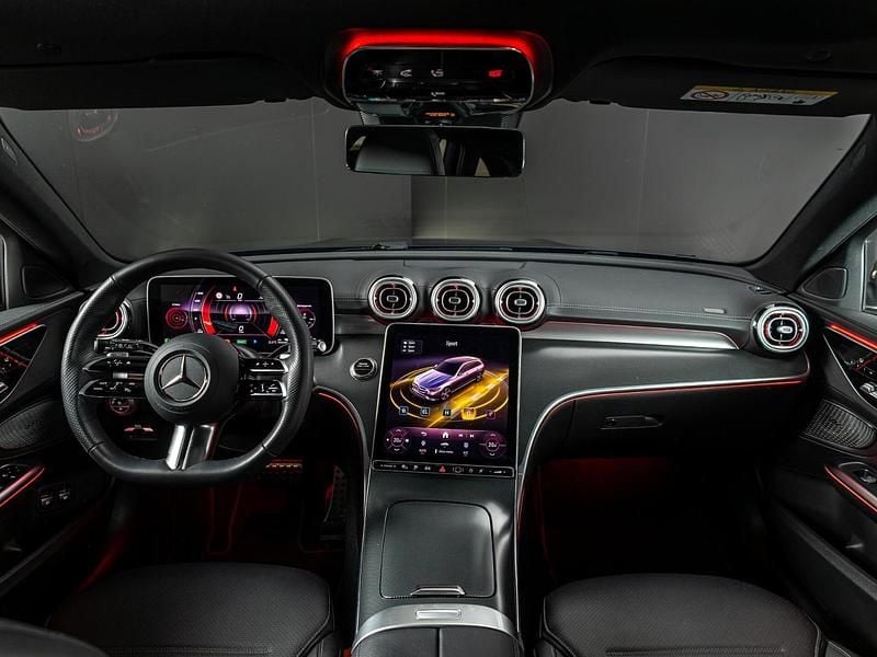 Occasion Mercedes C300 AMG line 313 PK (230 kW) 2025 Blauw Stationwagen