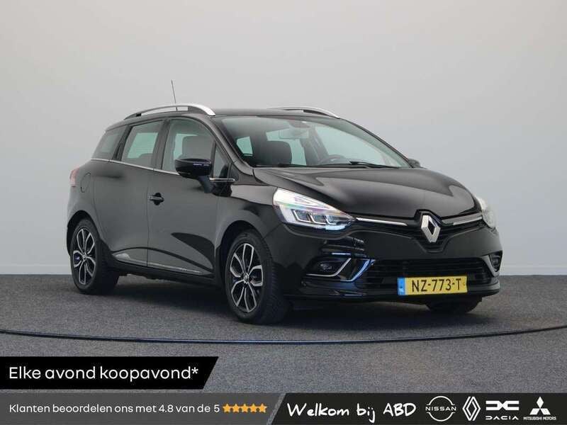 Zwart Gebruikt 2017 Renault Clio GrandTour Intens Stationwagen | € 8.445 (Eerlijke prijs) - Afbeelding 1/3