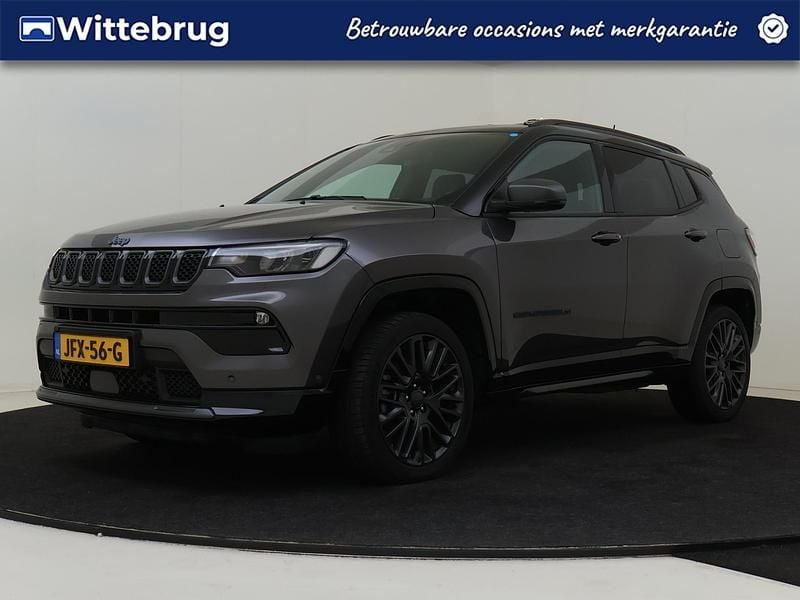 Grijs Occasion 2022 Jeep Compass 80th Anniversary SUV | € 28.425 (Eerlijke prijs) - Afbeelding 1/4
