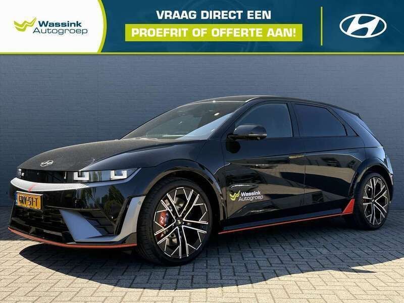 Zwart, metallic lak Nieuw 2025 Hyundai Ioniq 5 SUV | € 73.990 - Afbeelding 1/4
