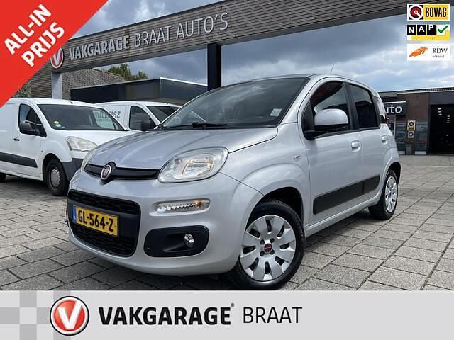 Grijs Gebruikt 2015 Fiat Panda Lounge Hatchback | € 6.750 (Eerlijke prijs) - Afbeelding 1/4