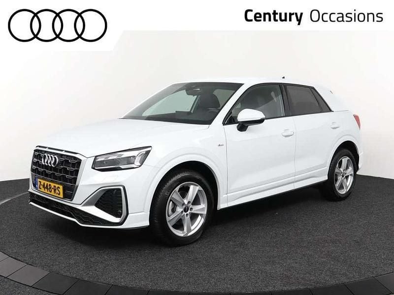 Wit Gebruikt 2024 Audi Q2 S-Line SUV | € 36.900 (Iets duurder) - Afbeelding 1/4