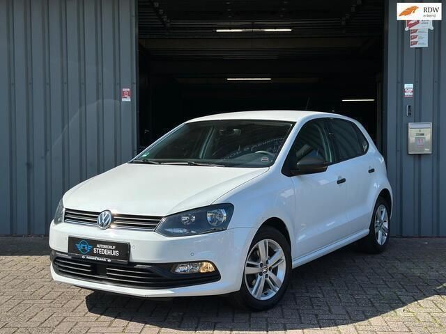 Wit Gebruikt 2016 VW Polo Comfortline Hatchback | € 8.499 (Eerlijke prijs) - Afbeelding 1/4