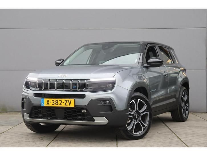 Grijs Gebruikt 2024 Jeep Avenger EV Summit SUV | € 29.885 (Eerlijke prijs) - Afbeelding 1/4