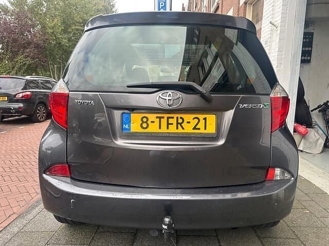 Occasion Toyota Verso-S 99 PK (72 kW) 2012 Grijs MPV