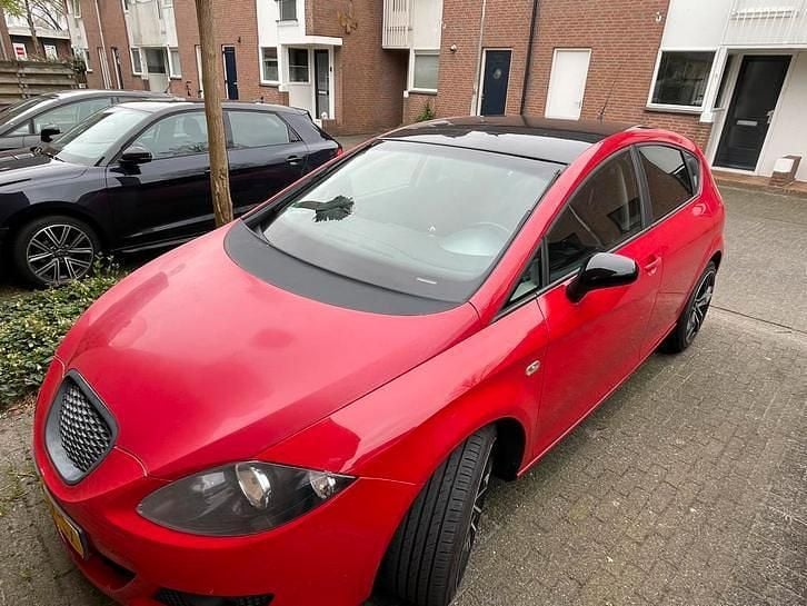 Occasion 2007 Seat Leon Hatchback | € 1.200 (Goede deal) - Afbeelding 1/4