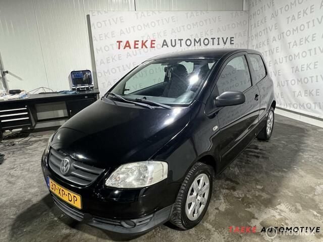 Zwart Gebruikt 2007 VW Fox Trendline Hatchback | € 850 (Goede deal) - Afbeelding 1/4