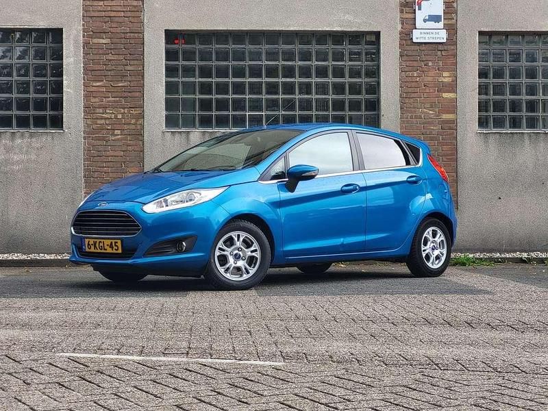 Blauw Gebruikt 2013 Ford Fiesta Hatchback | € 4.750 (Eerlijke prijs) - Afbeelding 1/4