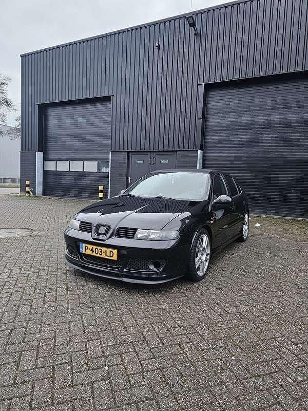 Zwart Gebruikt 2005 Cupra Leon Hatchback | € 7.450 (Super prijs) - Afbeelding 1/4