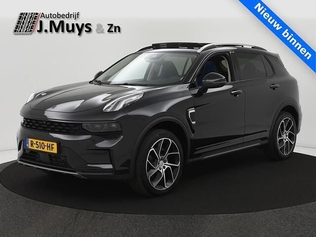 Zwart, metallic lak Gebruikt 2022 Lynk & Co 01 SUV | € 27.990 (Eerlijke prijs) - Afbeelding 1/4