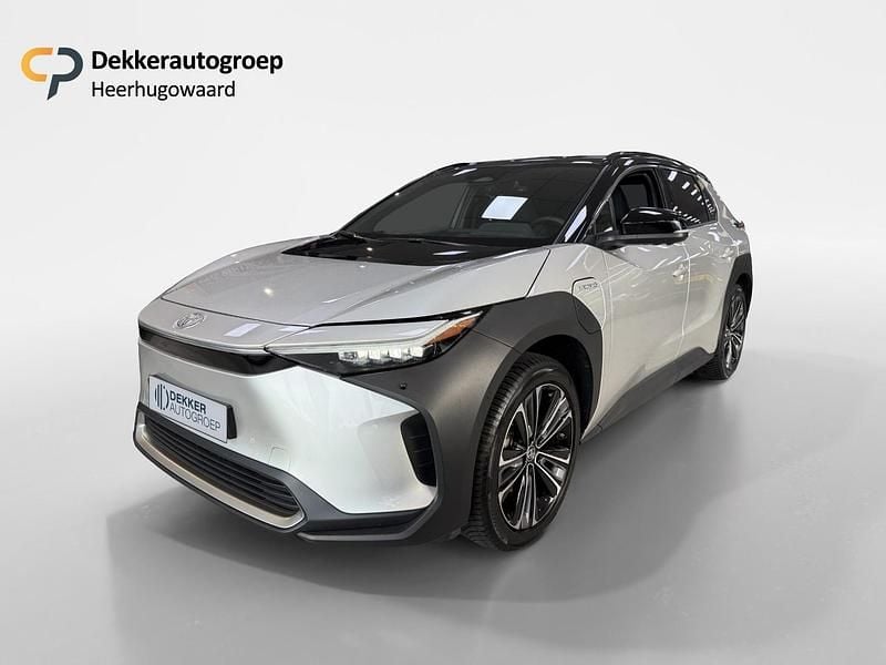 Grijs Occasion 2022 Toyota bZ4X Edition SUV | € 30.945 (Eerlijke prijs) - Afbeelding 1/4