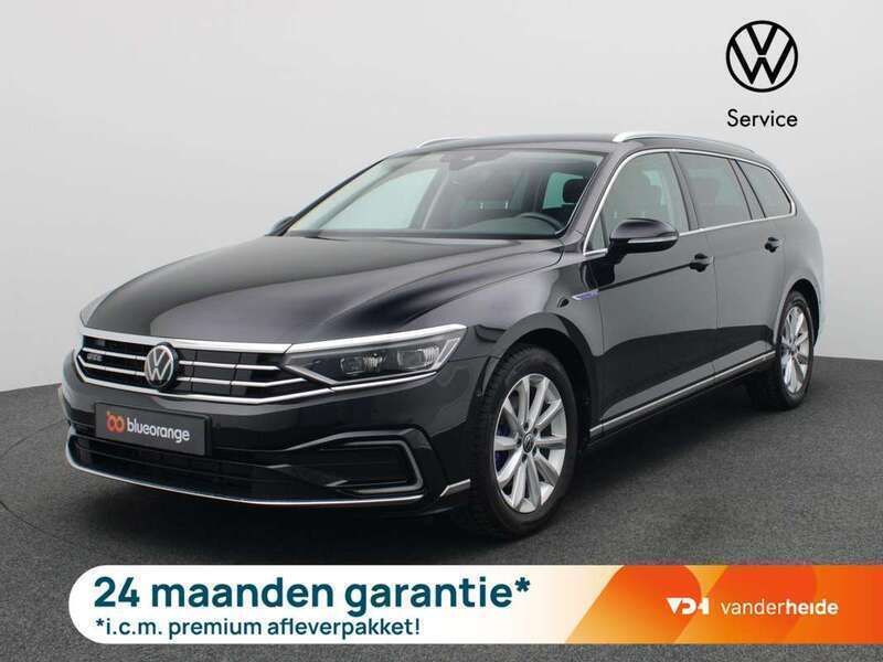 Zwart Gebruikt 2023 VW Passat Business Stationwagen | € 34.900 (Goede deal) - Afbeelding 1/3
