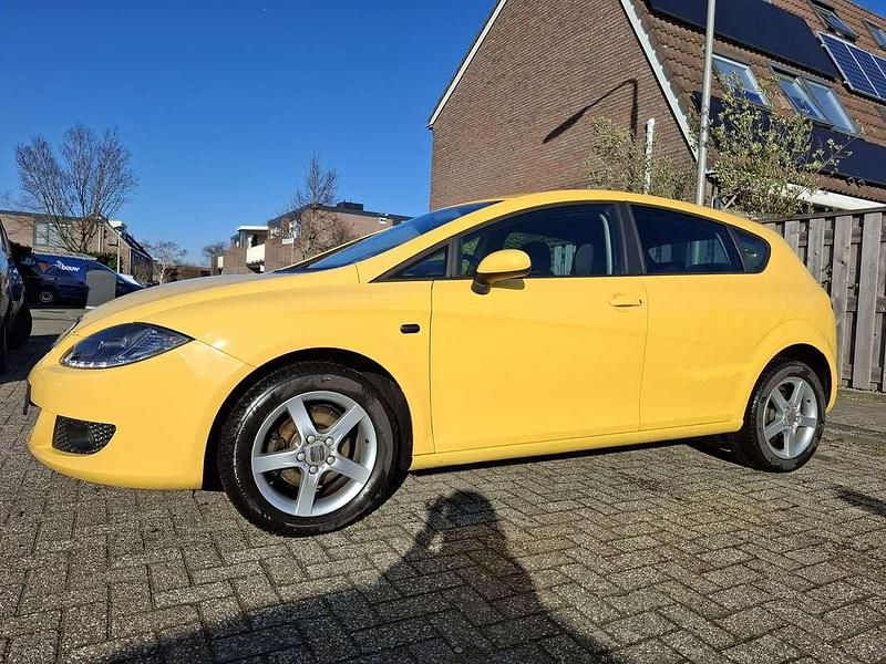 Occasion Seat Leon 102 PK (75 kW) 2007 Geel Hatchback