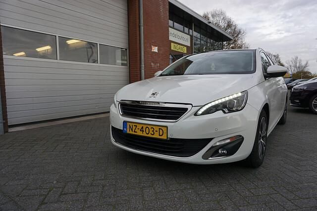 Occasion Peugeot 308 SW Allure 131 PK (96 kW) 2017 Wit Stationwagen