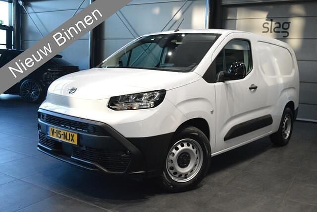 Wit Nieuw 2025 Toyota Proace City City MPV | € 24.750 (Eerlijke prijs) - Afbeelding 1/4