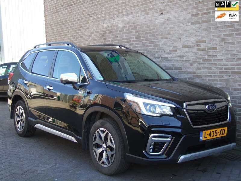 Zwart Gebruikt 2020 Subaru Forester Premium SUV | € 31.500 (Super prijs) - Afbeelding 1/4