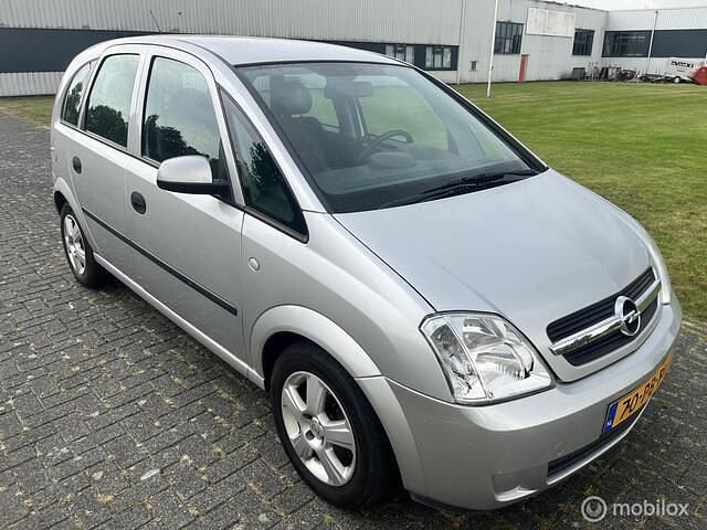 Grijs Gebruikt 2004 Opel Meriva MPV | € 1.749 (Eerlijke prijs) - Afbeelding 1/4