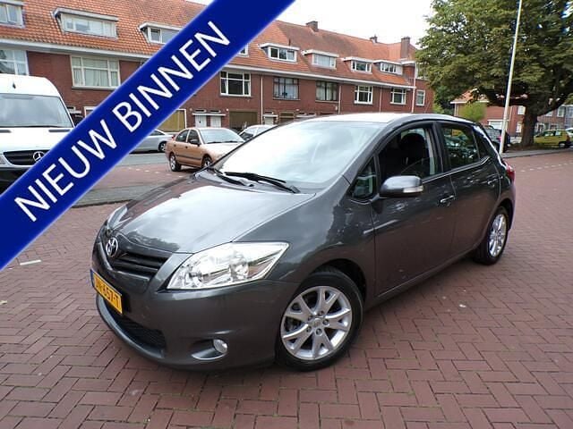 Grijs Gebruikt 2012 Toyota Auris Hatchback | € 8.944 (Eerlijke prijs) - Afbeelding 1/4