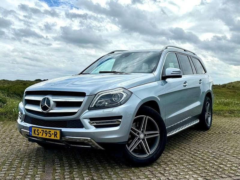 Grijs Gebruikt 2014 Mercedes GL400 SUV | € 28.750 - Afbeelding 1/4