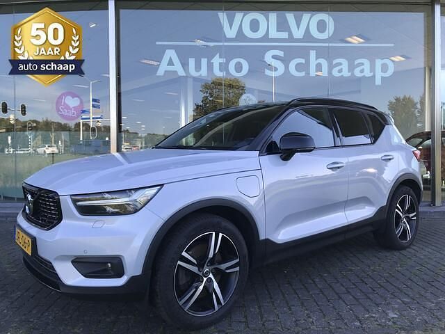 Grijs Gebruikt 2021 Volvo XC40 R-Design SUV | € 31.900 (Eerlijke prijs) - Afbeelding 1/4