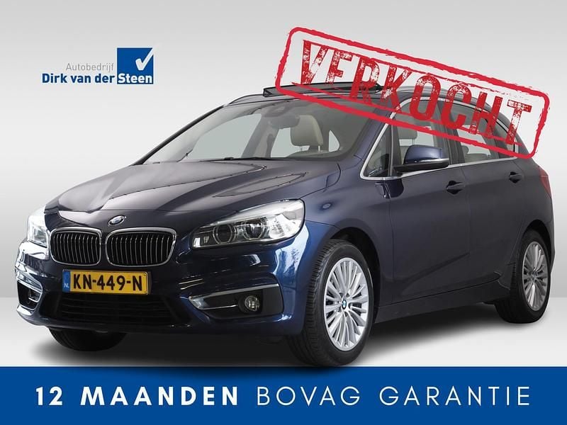 Blauw Gebruikt 2016 BMW 218 Executive Stationwagen | € 15.850 (Eerlijke prijs) - Afbeelding 1/4
