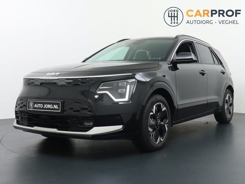 Zwart Gebruikt 2023 Kia Niro SUV | € 31.995 (Goede deal) - Afbeelding 1/4