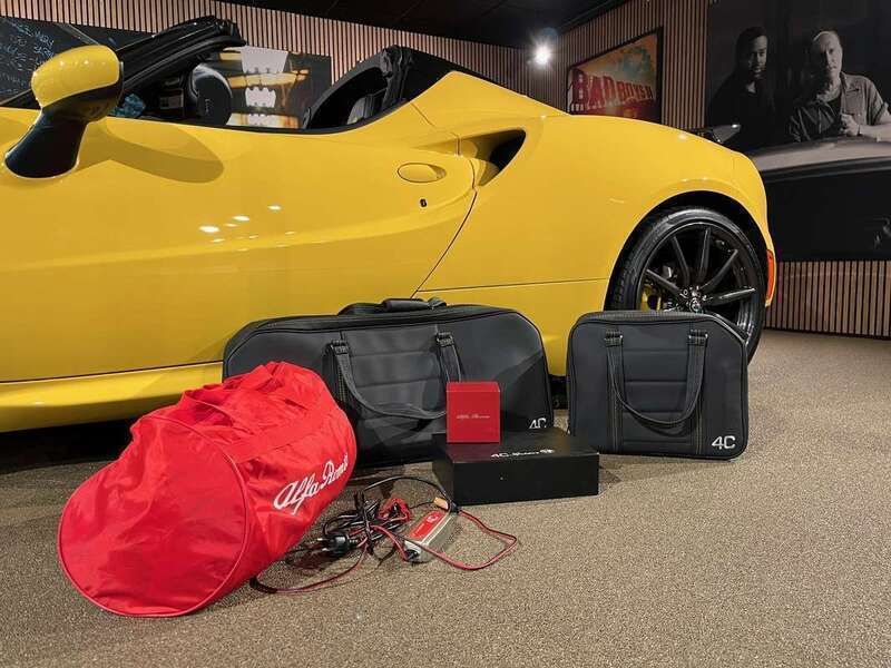 Occasion Alfa Romeo 4C 241 PK (177 kW) 2018 Geel Cabriolet