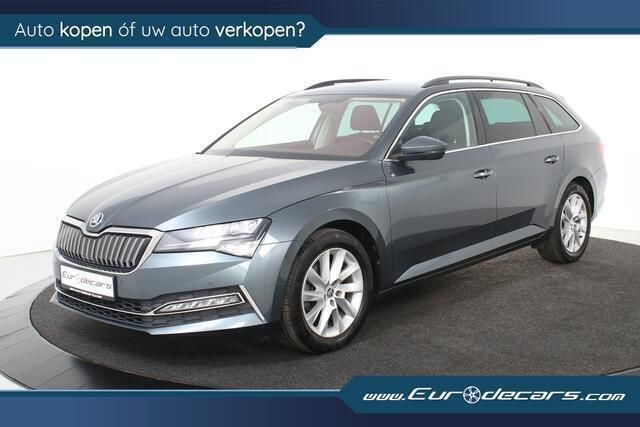 Grijs, metallic lak Gebruikt 2021 Skoda Superb Stationwagen | € 20.500 (Super prijs) - Afbeelding 1/4