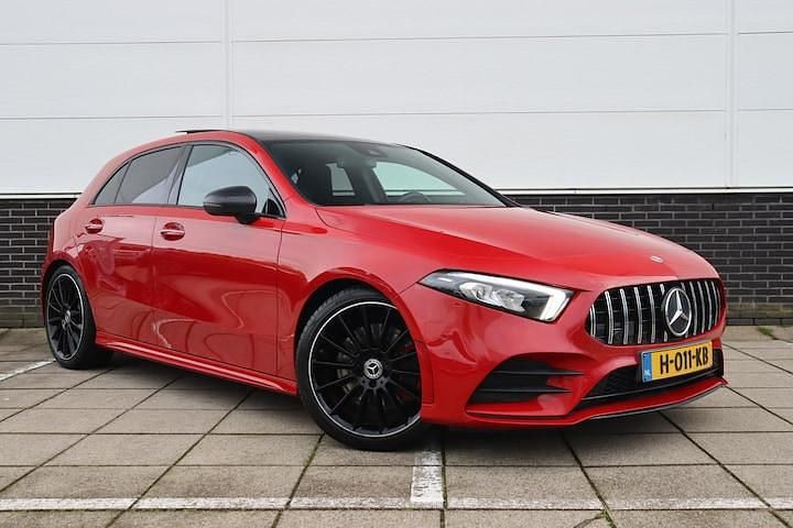 Occasion Mercedes A250 Premium Plus 225 PK (165 kW) 2018 Rood Hatchback